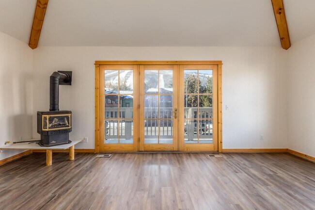 Photo - Refreshed Park Ave. Duplex with Historic O... Townhome