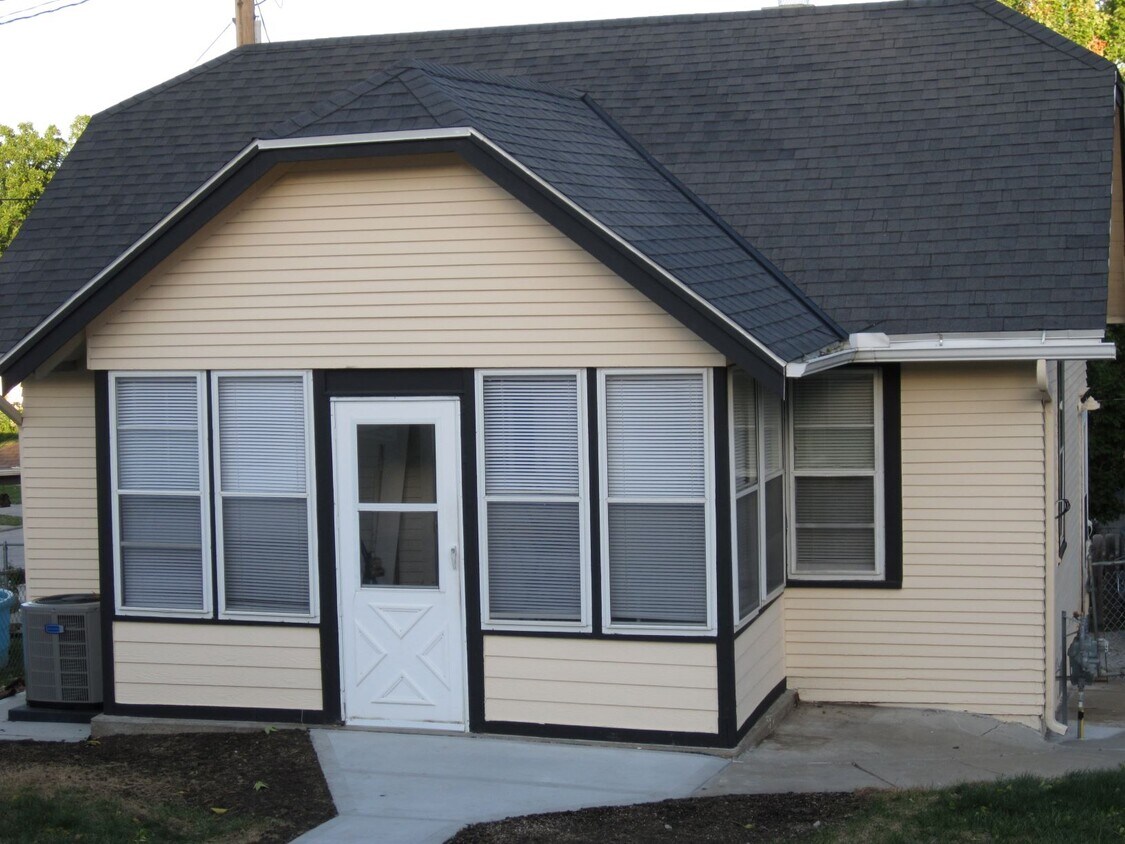 4505 S 40th St, Omaha, NE 68107 House Rental in Omaha, NE