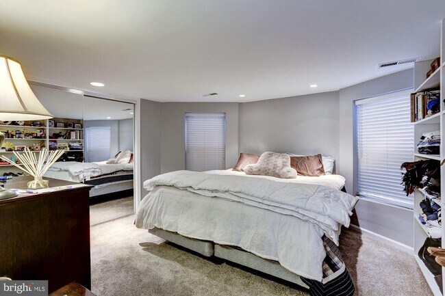 Foto del edificio - 2901 Q St NW