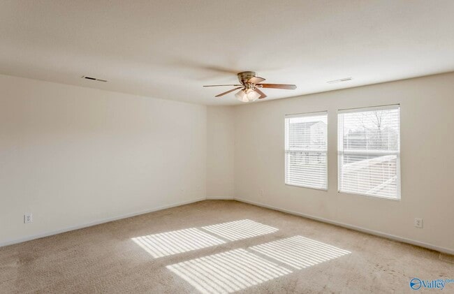 Building Photo - 105 Bayside Ln