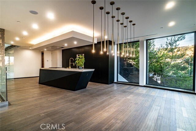 Foto del edificio - 8148 Gould Ave