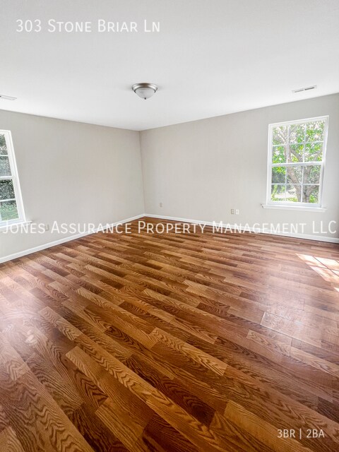 Building Photo - 303 C-2-151