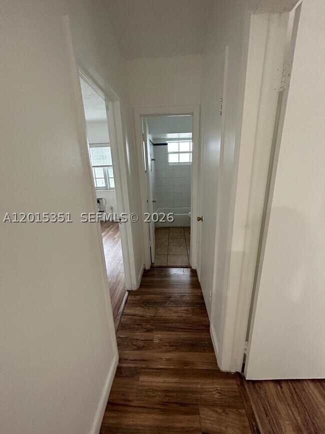 Foto del edificio - 7920 East Dr