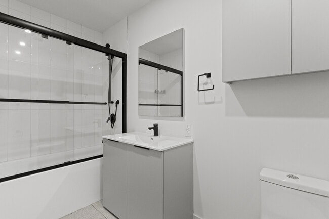 Building Photo - Le Celtis