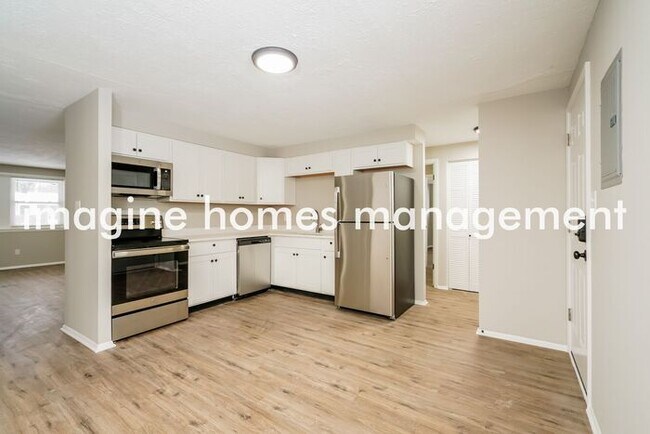 Foto del edificio - Charming 4 Bedroom Home in Indianapolis!