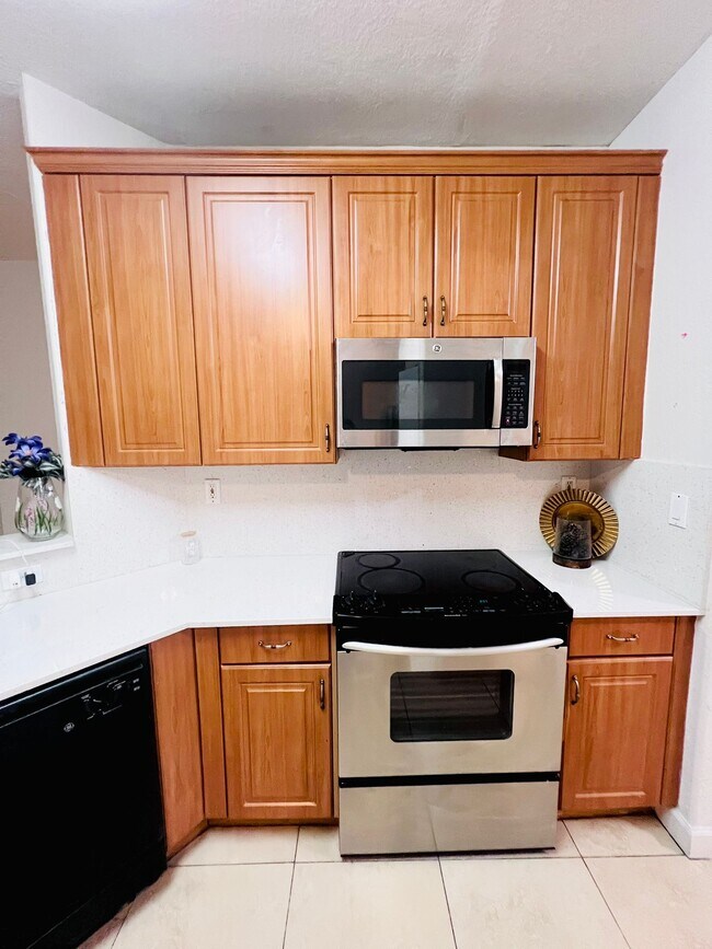 Foto del edificio - 8394 NW 113th Path