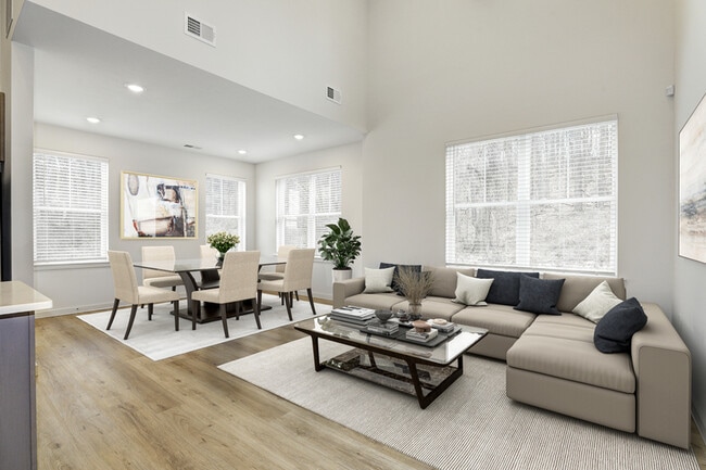 Building Photo - Glenside