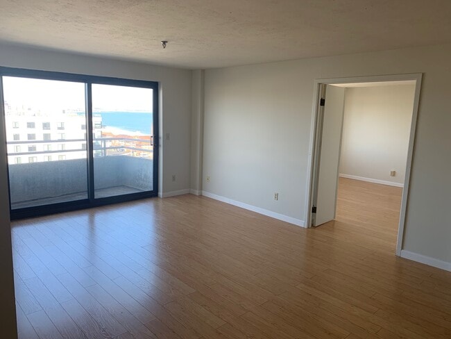 Building Photo - 388 Ocean Ave