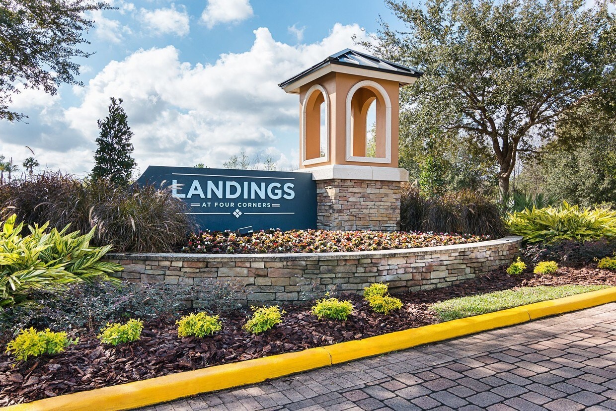 LANDINGS AT FOUR CORNERS Apartments Davenport, FL