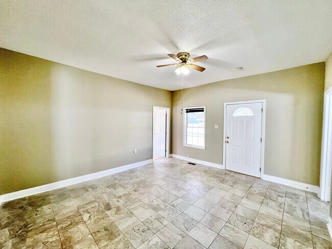 Foto del edificio - 829 Dillard St