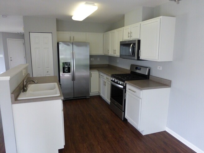Foto del edificio - 4676 Magnolia Ln
