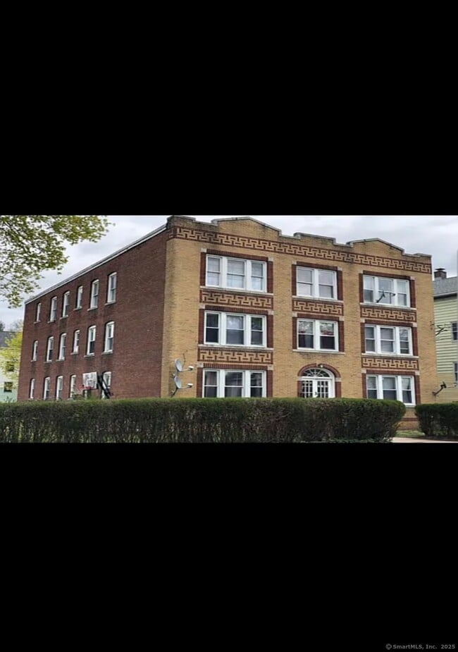 Building Photo - 415-417 East St