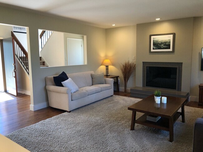 Family room - 2024 Mock Orange Ct