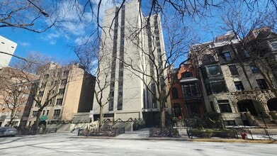 Building Photo - 1339 N Dearborn St