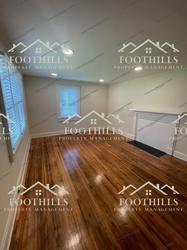 Building Photo - 108 Beulah Dr