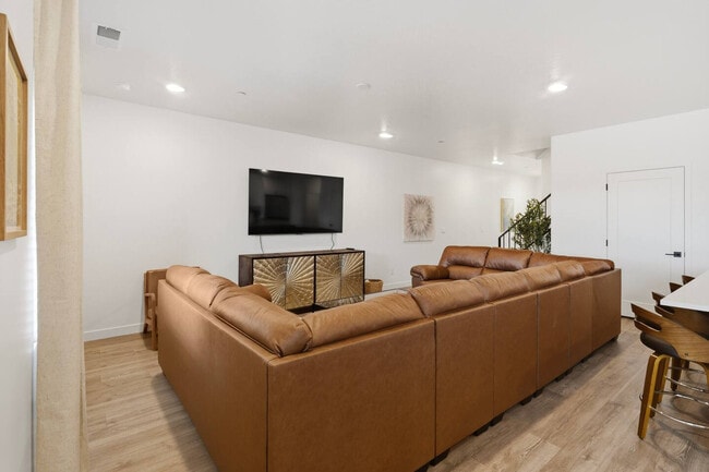 Building Photo - 1706 Ripple Rock Dr