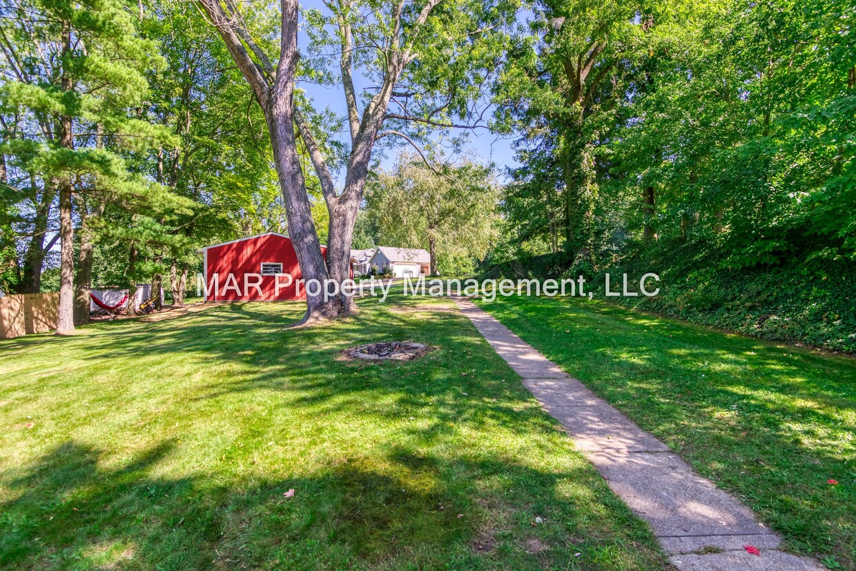Foto principal - 12898 Cleveland Ave NW