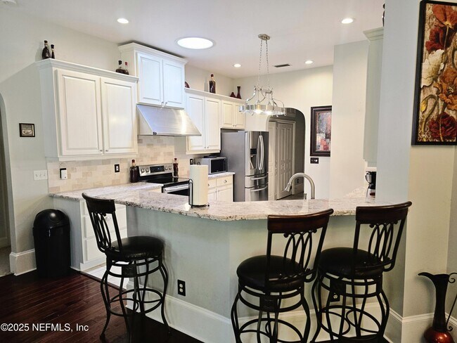 Foto del edificio - 3600 Stratton Rd