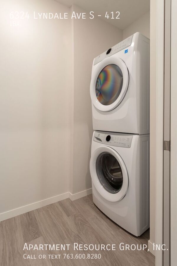 Building Photo - Studio Apartment for Rent in Richfield!
