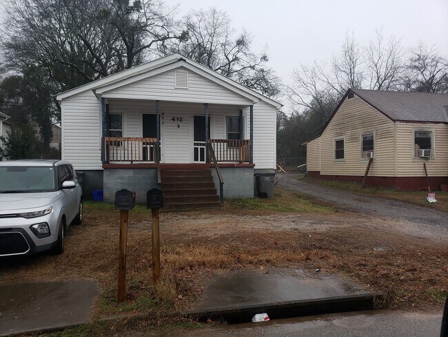 Building Photo - 412 Furman Rd