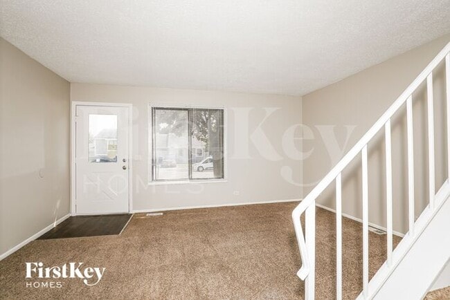 Foto del edificio - 30W118 Maplewood Dr
