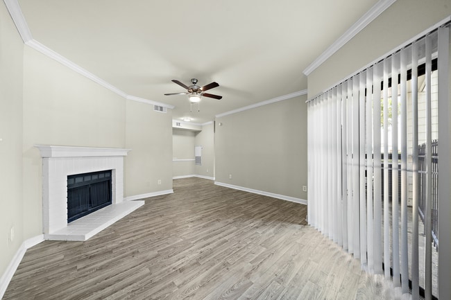 Building Photo - Stylish Apartments Designed for You