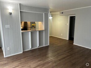 Building Photo - 1000 Heights Blvd