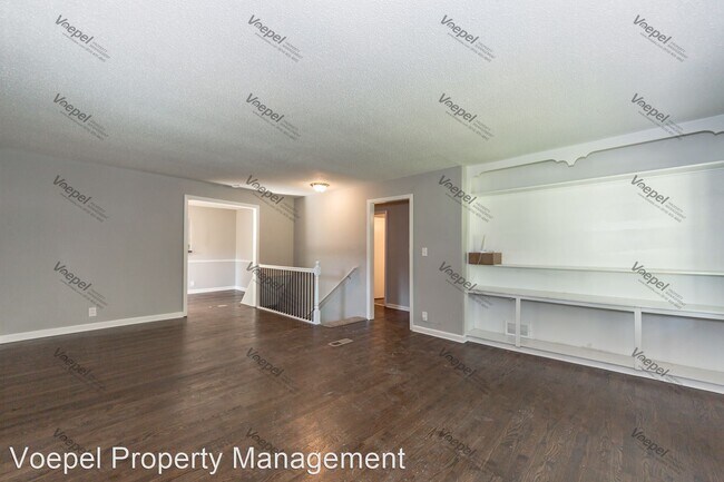 Foto del edificio - 4 br, 1.5 bath House - 5503 NE 49th St.