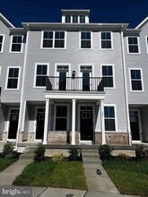 Building Photo - 377 Foundry St