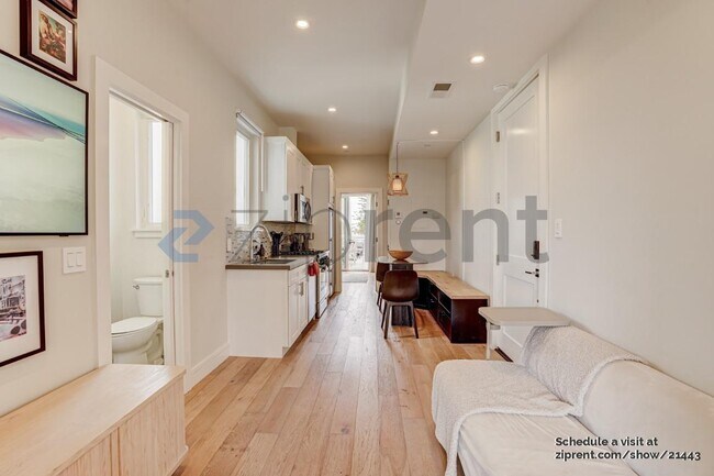 Foto del edificio - 3330 19th St