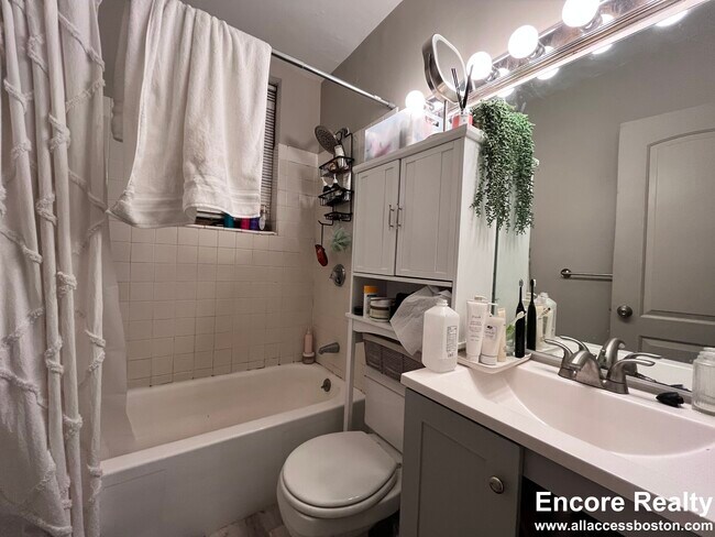 Foto del edificio - 17 Garrison St