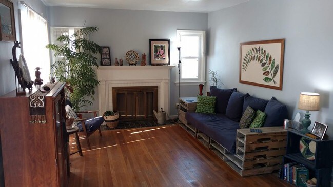 Building Photo - 1 Bed 1 Bath in Alger Heights