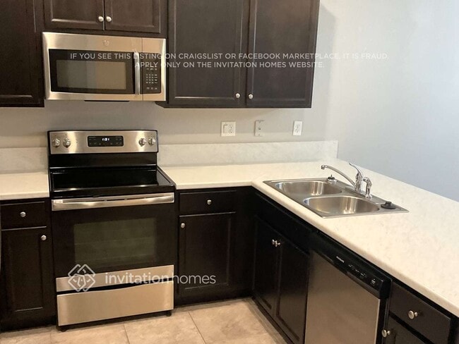 Foto del edificio - 3353 SE 2nd Ct