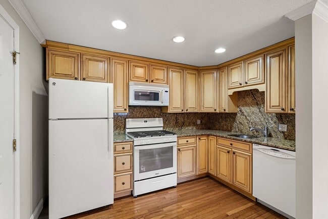 Foto del edificio - 305 Pine St