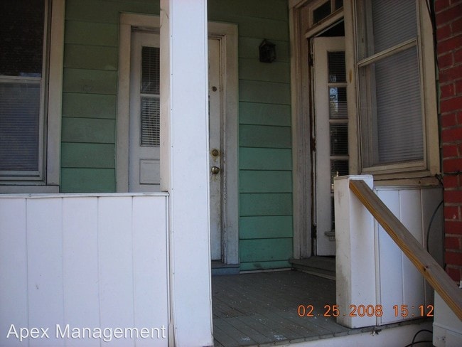 Building Photo - 422 Taylor St