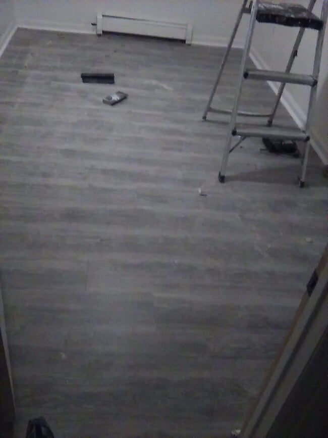 Building Photo - 132 Heald St