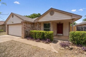 Building Photo - 606 David Curry Dr
