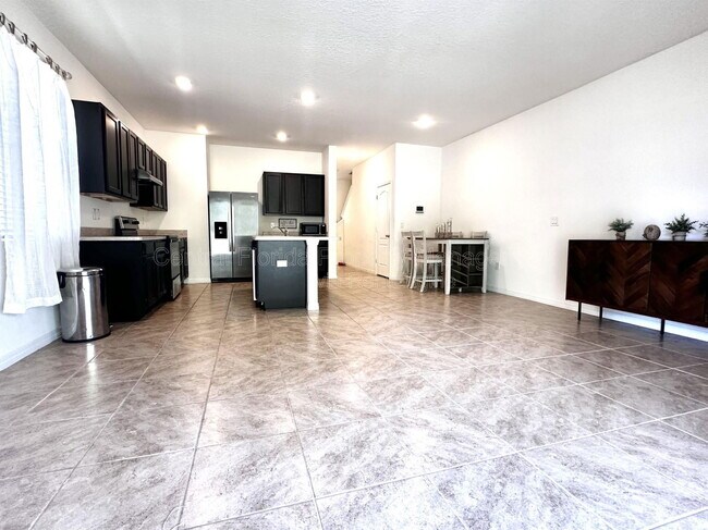 Building Photo - 370 Feltrim Reserve Blvd
