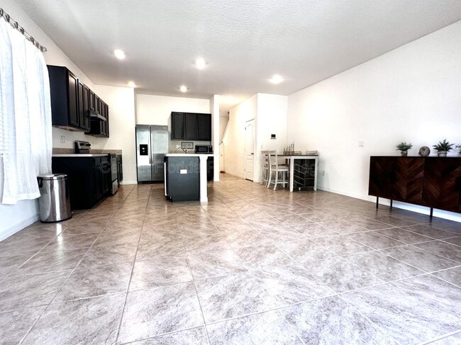 Foto del edificio - 370 Feltrim Reserve Blvd