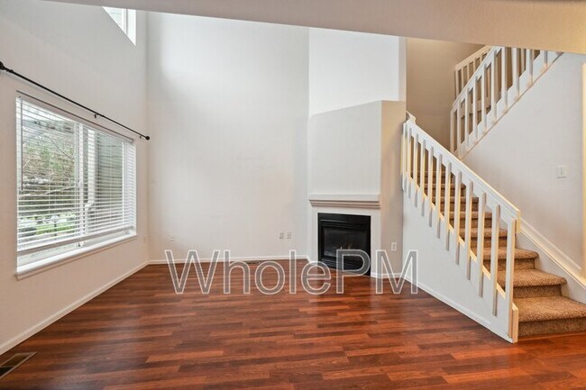 Foto del edificio - 2434 W 82nd Pl