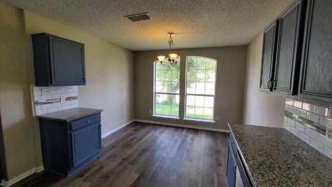 Building Photo - Eagle Mountain-Saginaw ISD, 3 bedrooms, 2 ...