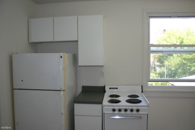 Building Photo - 3 br, 1 bath Apartment - 4721 Maripoe St