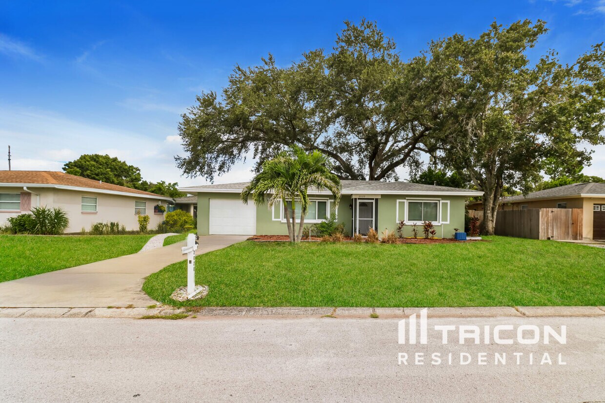 Foto principal - 2020 Magnolia Dr