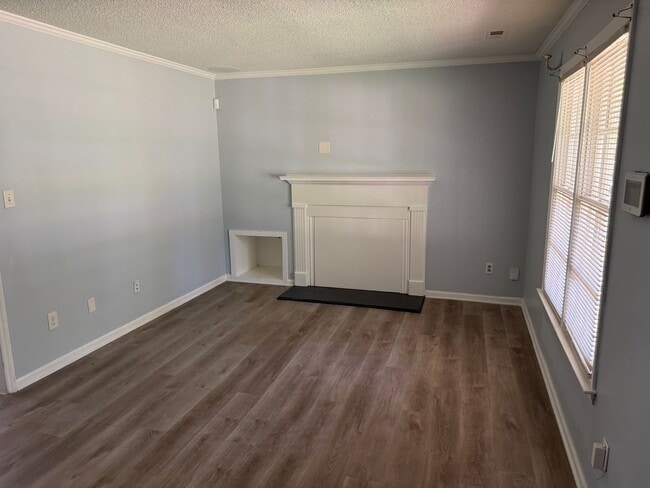 Building Photo - 6414 Rockshire Dr
