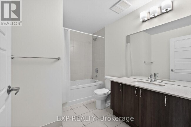 Building Photo - 7 Kenaston Gardens