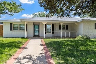 Building Photo - 2405 Emerson Ct