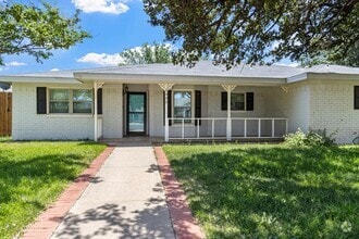 Building Photo - 2405 Emerson Ct