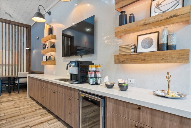 Foto del edificio - Barclay Chase Apartment Homes