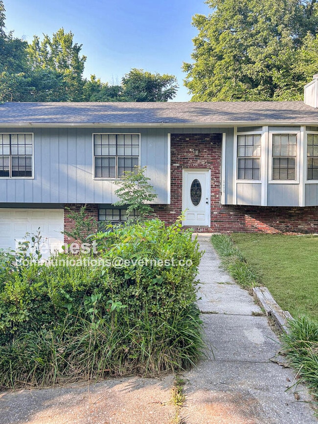 Building Photo - 5576 Dug Hollow Rd