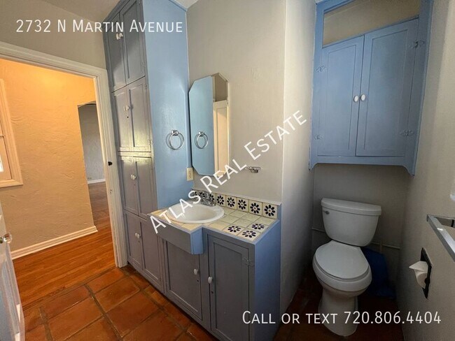 Foto del edificio - ** SKIP THE DEPOSIT ** Centrally located 2...